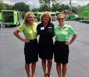 Amanda, Patricia, Stephanie, Anthony, and Frank Zubricki