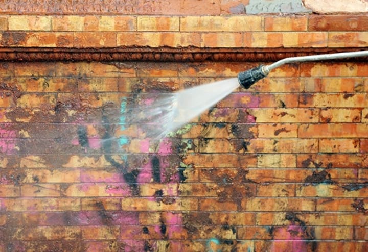 Can You Remove Graffiti From a Concrete Wall?